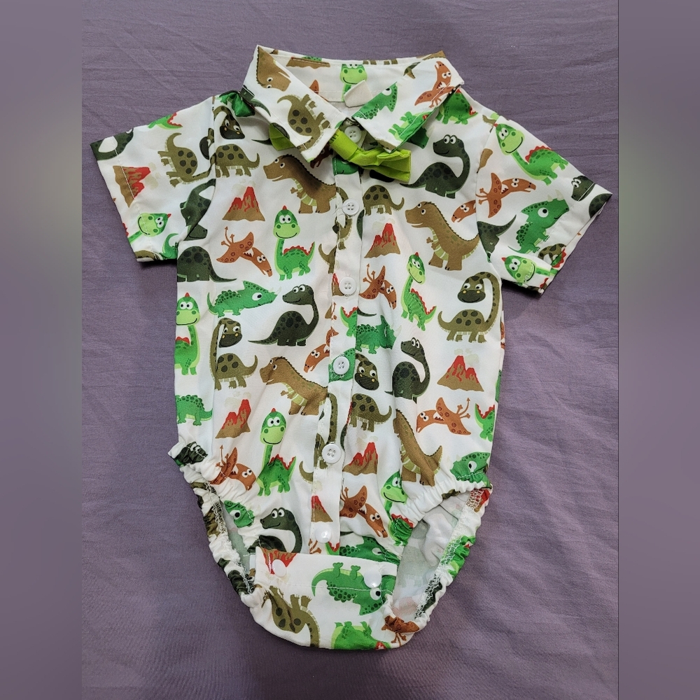 ✨️3/$25✨️ Dinosaur Print Baby Onesie With Bowtie